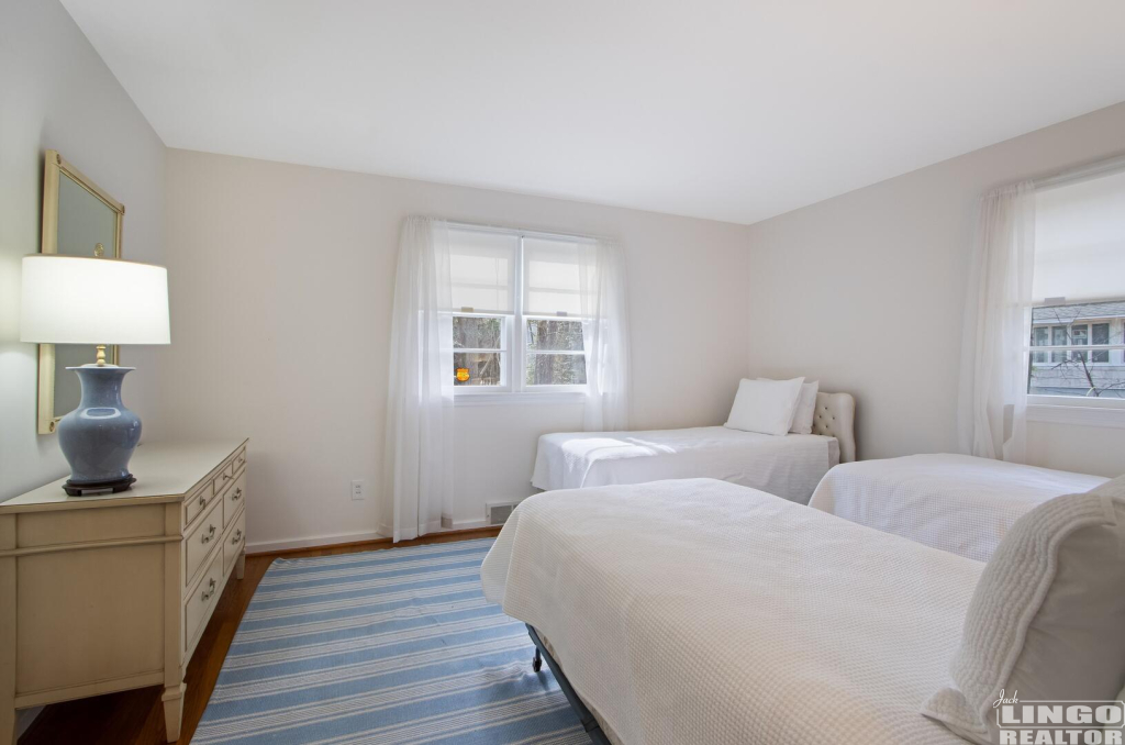 img_9836 38 ROLLING ROAD Rental Property img_9836 38 ROLLING ROAD Rental Property