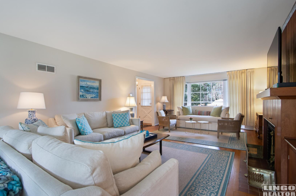 img_9854 38 ROLLING ROAD Rental Property img_9854 38 ROLLING ROAD Rental Property