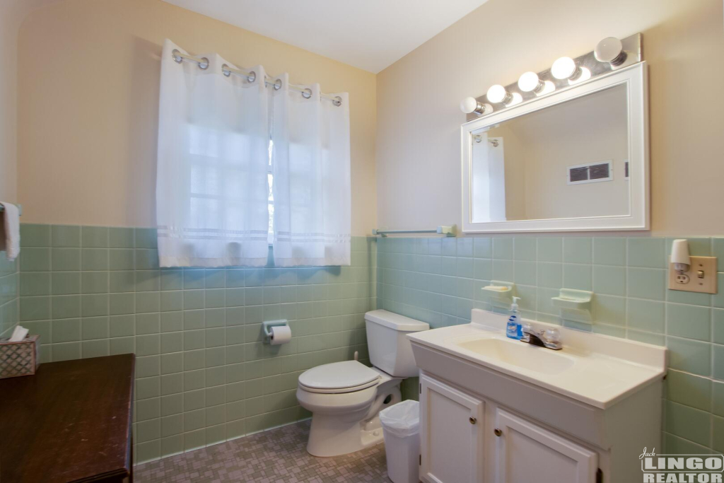 img_9881 38 ROLLING ROAD Rental Property img_9881 38 ROLLING ROAD Rental Property