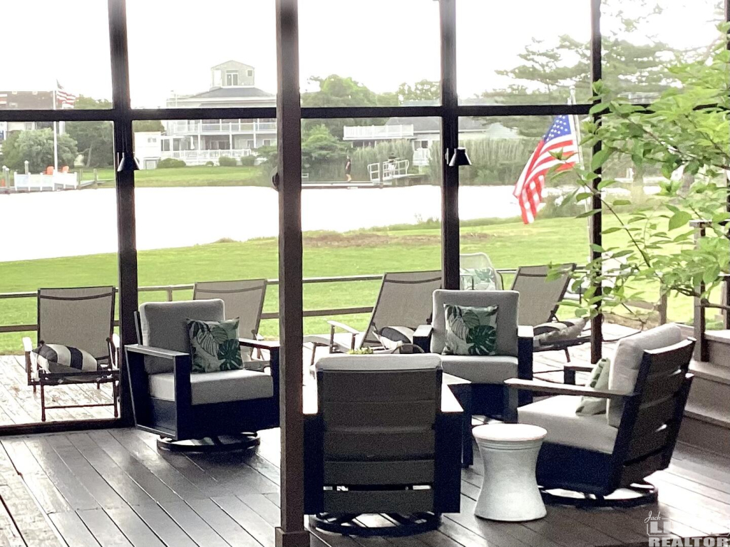 IMG_4091 37 HOLLY ROAD Rental Property IMG_4091 37 HOLLY ROAD Rental Property