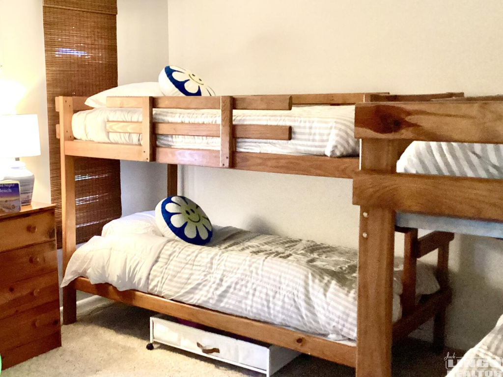 IMG_4108 37 HOLLY ROAD Rental Property IMG_4108 37 HOLLY ROAD Rental Property