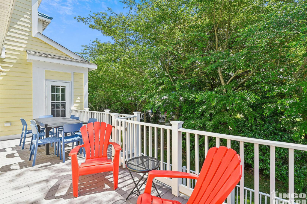 main+level-deck-_dsc9812 624 TINGLE AVENUE  Rental Property