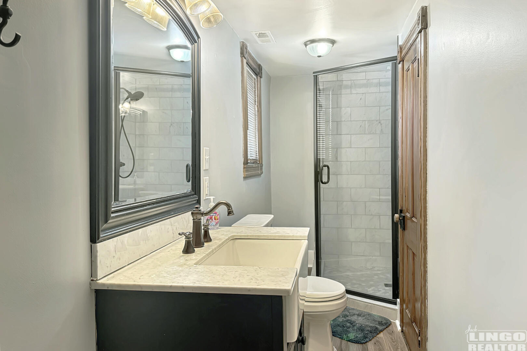 343+Market+Bathroom 343 Market Street Rental Property 343+Market+Bathroom 343 Market Street Rental Property