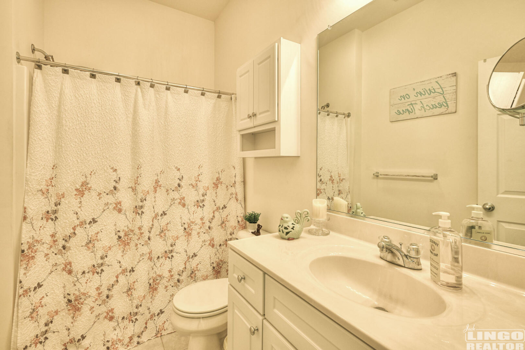 17388+N+Village+Main+28+Bathroom 17388 N Village Main Blvd #28 Rental Property