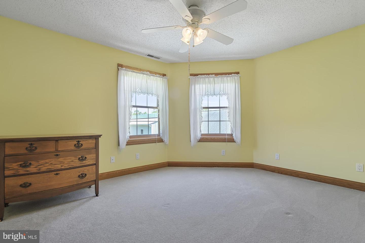 DEKT2028522-803116002062-2024-06-07-00-29-49 302 E Howard St | Viola, DE Real Estate For Sale | MLS# Dekt2028522  - Jack Lingo REALTOR