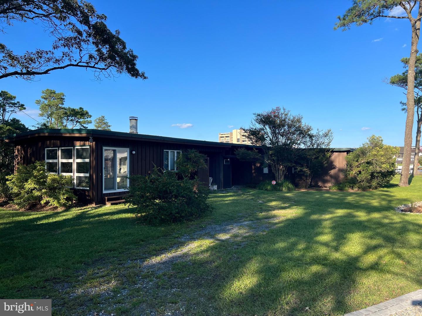 DESU2048400-802628612086-2025-03-09-18-43-24 37 Holly Rd | Rehoboth Beach, DE Real Estate For Sale | MLS# Desu2048400  - Jack Lingo REALTOR