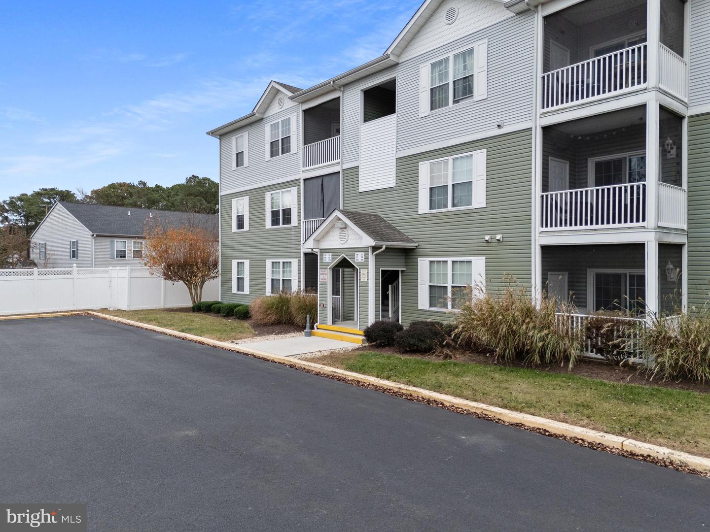 35552 E ATLANTIC CIR #112, REHOBOTH BEACH, DE - Jack Lingo Realtor